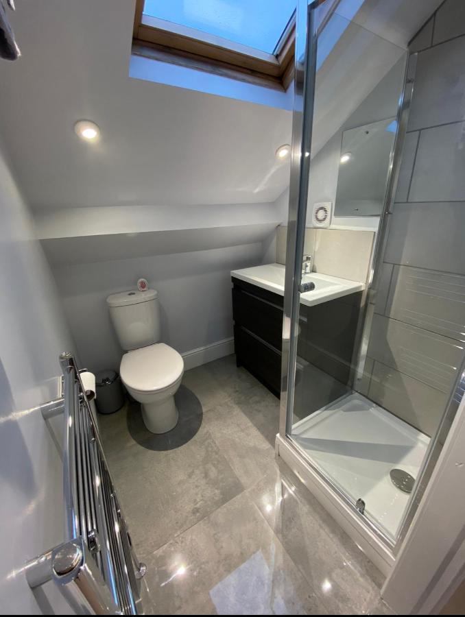 Private & Modern En-Suite Rooms Town Centre Self Check-In Барнслі Екстер'єр фото