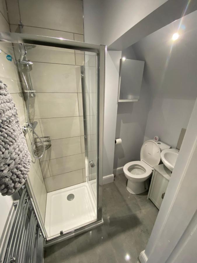 Private & Modern En-Suite Rooms Town Centre Self Check-In Барнслі Екстер'єр фото
