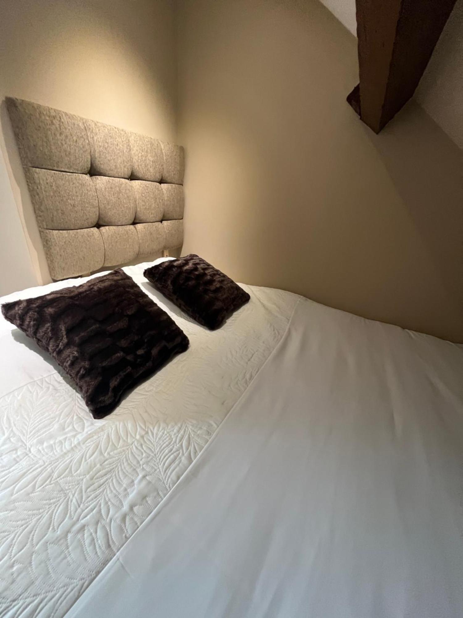Private & Modern En-Suite Rooms Town Centre Self Check-In Барнслі Екстер'єр фото