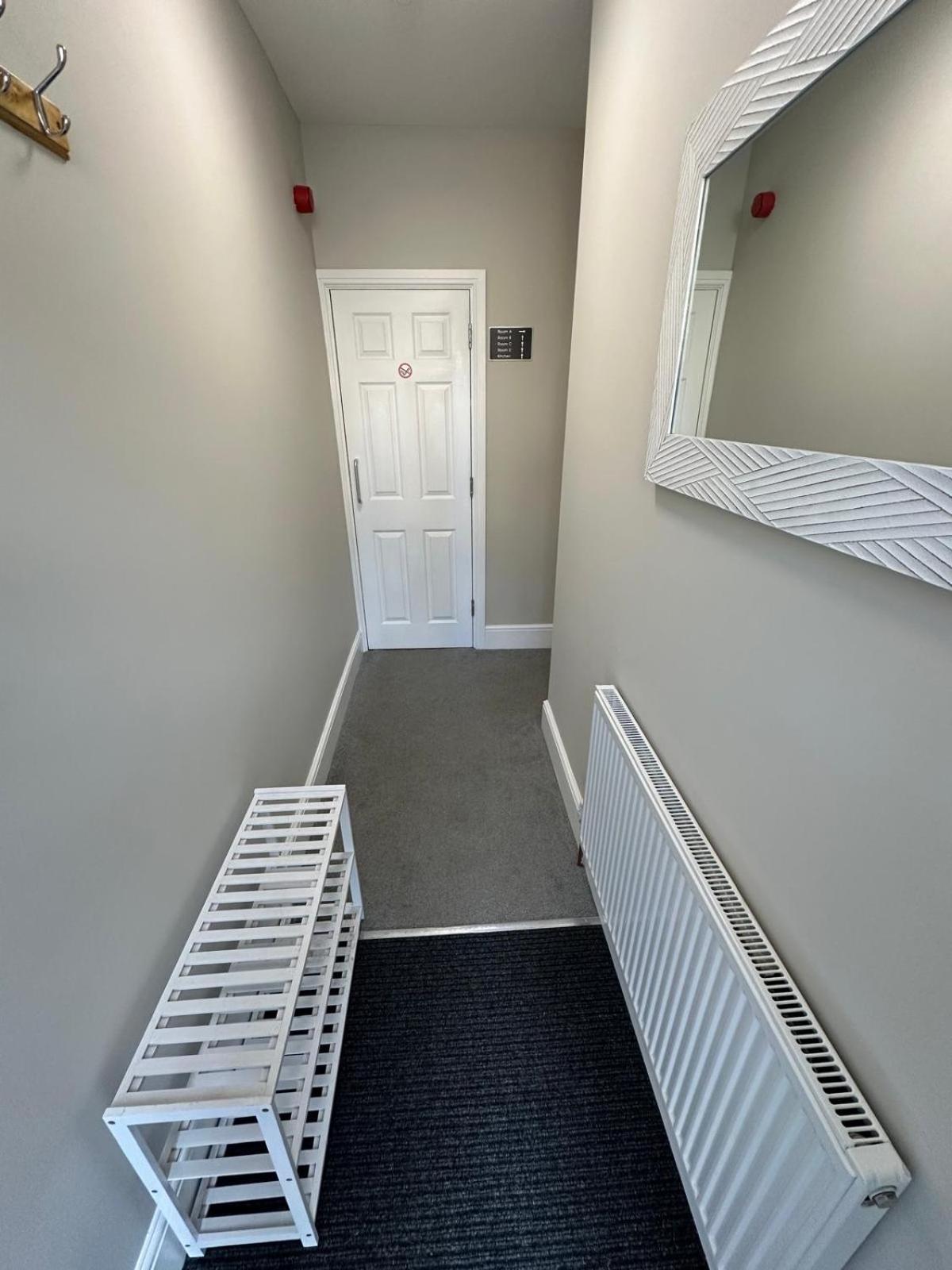 Private & Modern En-Suite Rooms Town Centre Self Check-In Барнслі Екстер'єр фото